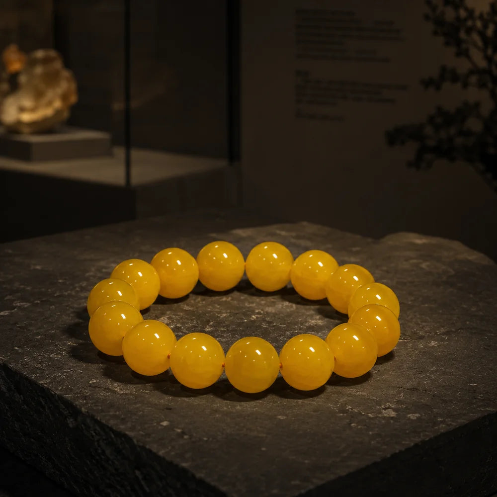Amber single-stone bracelet material study