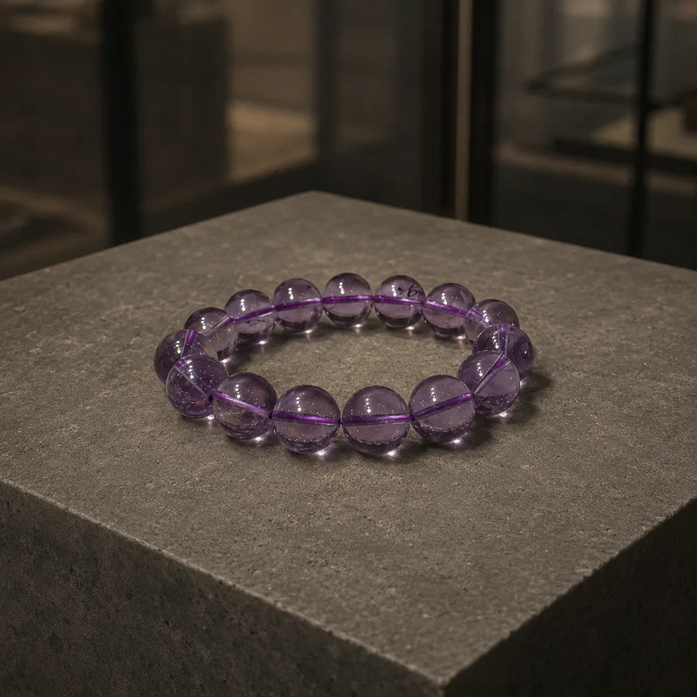 Amethyst single-stone bracelet material study